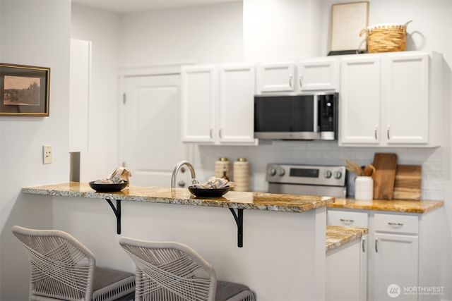 2211 NE Natalie Way, Issaquah, WA 98029