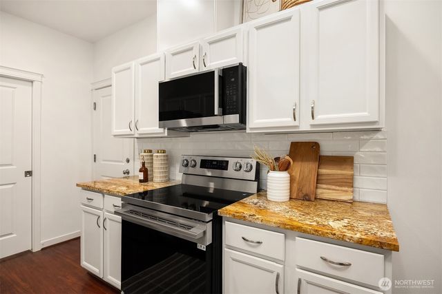 2211 NE Natalie Way, Issaquah, WA 98029