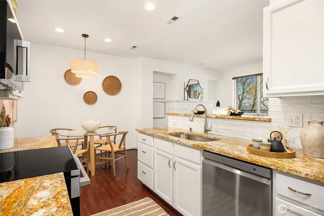 2211 NE Natalie Way, Issaquah, WA 98029