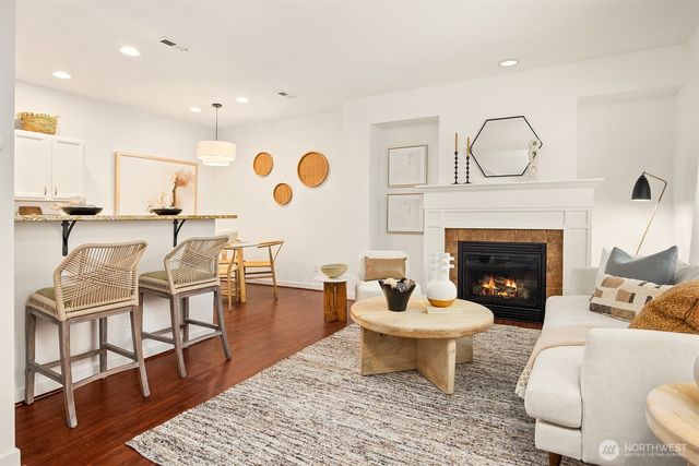 2211 NE Natalie Way, Issaquah, WA 98029