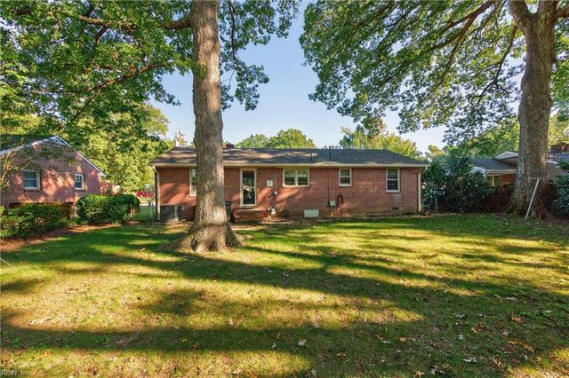 114 Henry Clay RD, Newport News, VA 23601