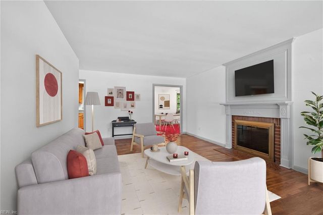 114 Henry Clay RD, Newport News, VA 23601