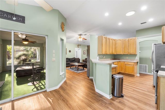 7400 S EASTLAKE DRIVE, Floral City, FL 34436