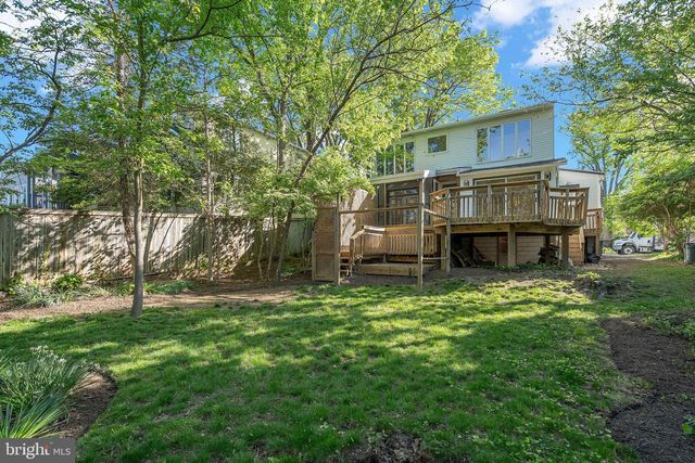 422 N EDGEWOOD ST, Arlington, VA 22201