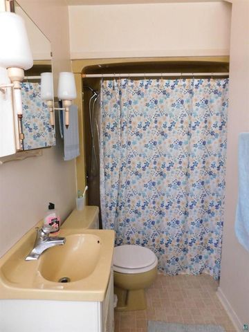 2340 John Ave, Superior, WI 54880