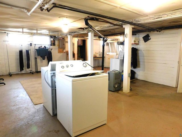 2340 John Ave, Superior, WI 54880