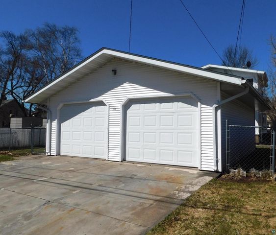 2340 John Ave, Superior, WI 54880