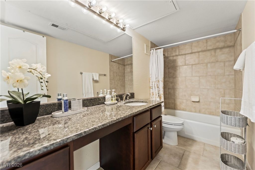 Image 17 of property listing at 2867 Geary Place 3006, Las Vegas, NV 89109