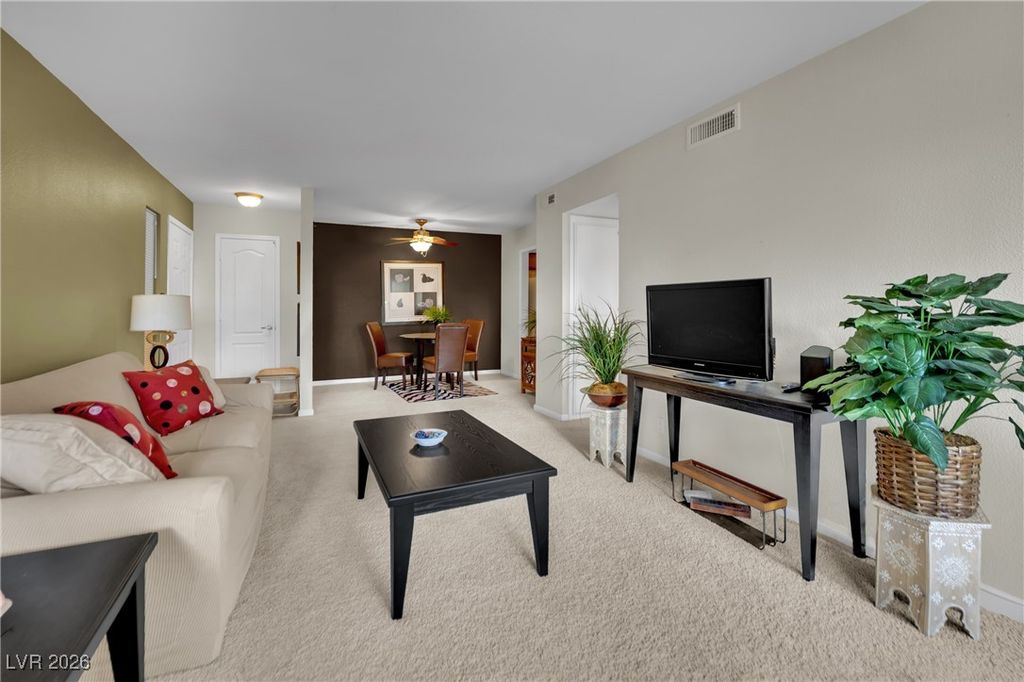 Image 6 of property listing at 2867 Geary Place 3006, Las Vegas, NV 89109