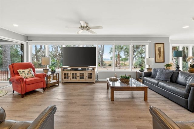 3317 NE Julienton Drive, Townsend, GA 31331