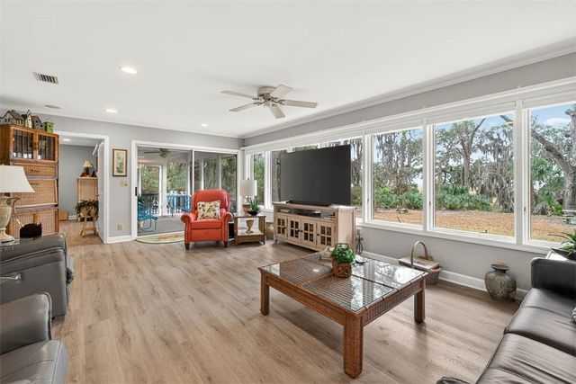 3317 NE Julienton Drive, Townsend, GA 31331