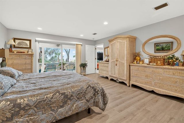 3317 NE Julienton Drive, Townsend, GA 31331