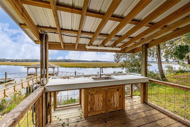 3317 NE Julienton Drive, Townsend, GA 31331