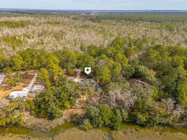 3317 NE Julienton Drive, Townsend, GA 31331