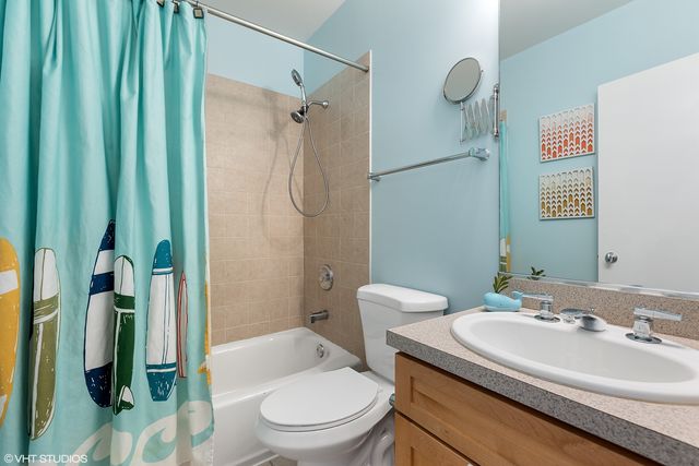 1240 W COTTAGE Place, Chicago, IL 60607