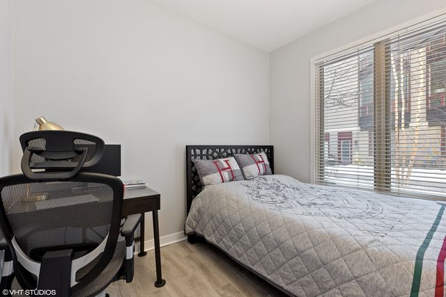 1240 W COTTAGE Place, Chicago, IL 60607