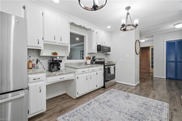 117 Larchwood RD, Yorktown, VA 23692