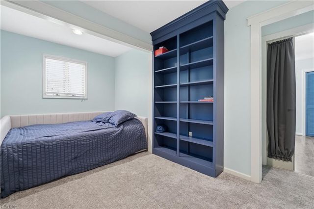 117 Larchwood RD, Yorktown, VA 23692