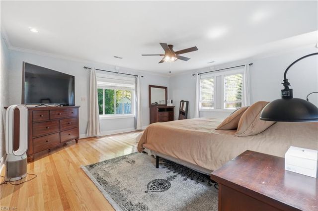 117 Larchwood RD, Yorktown, VA 23692