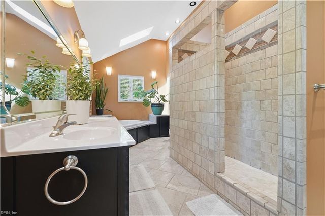 117 Larchwood RD, Yorktown, VA 23692
