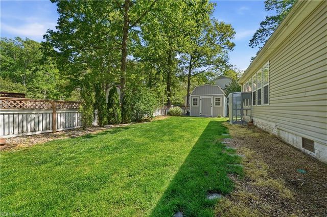 117 Larchwood RD, Yorktown, VA 23692
