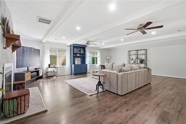 117 Larchwood RD, Yorktown, VA 23692