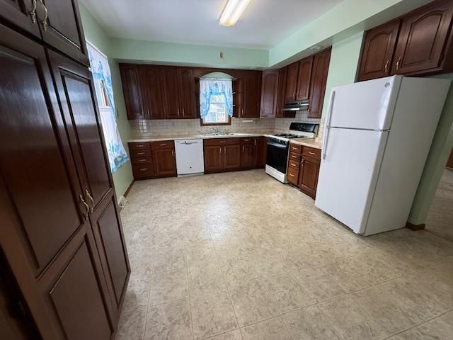 618 E BRIDGE STREET, Wausau, WI 54403