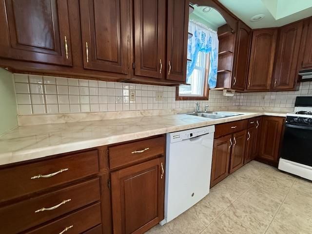 618 E BRIDGE STREET, Wausau, WI 54403