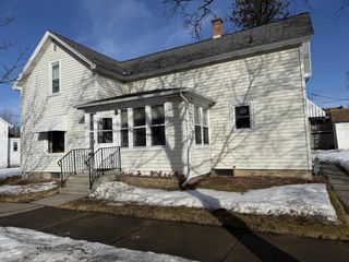 618 E BRIDGE STREET, Wausau, WI 54403