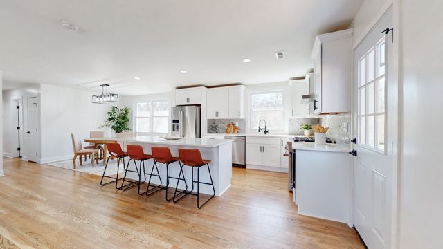 207 Overcrest Ct, Nashville, TN 37211