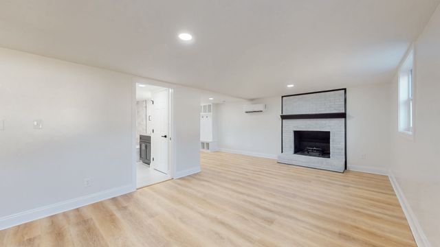 207 Overcrest Ct, Nashville, TN 37211