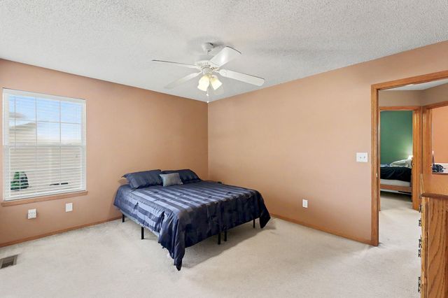 1914 Summerwood St, Goddard, KS 67052