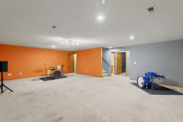 1914 Summerwood St, Goddard, KS 67052