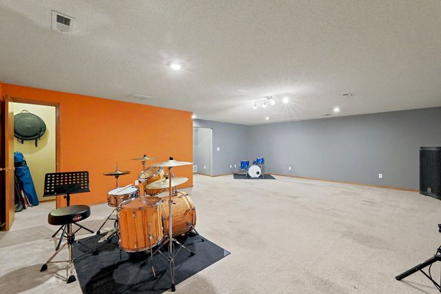 1914 Summerwood St, Goddard, KS 67052