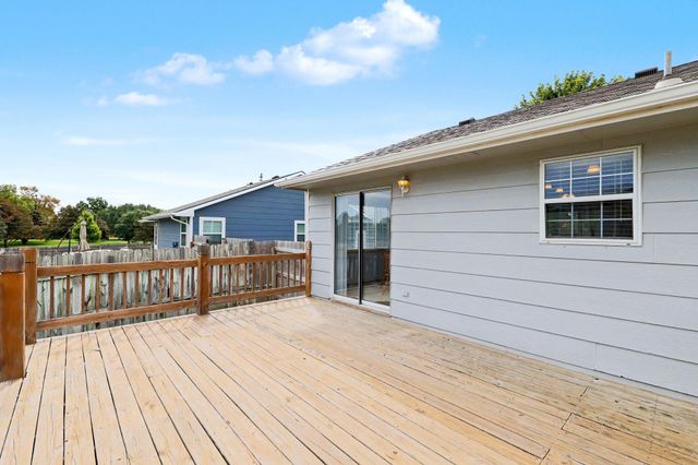 1914 Summerwood St, Goddard, KS 67052