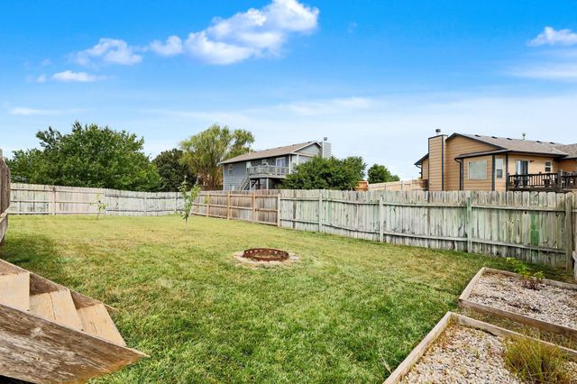 1914 Summerwood St, Goddard, KS 67052