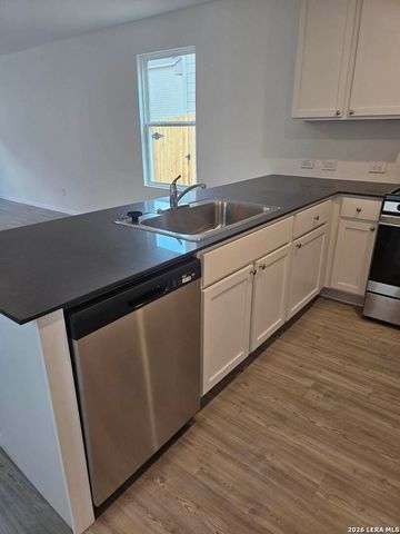 731 PAUL CYN, San Antonio, TX 78253