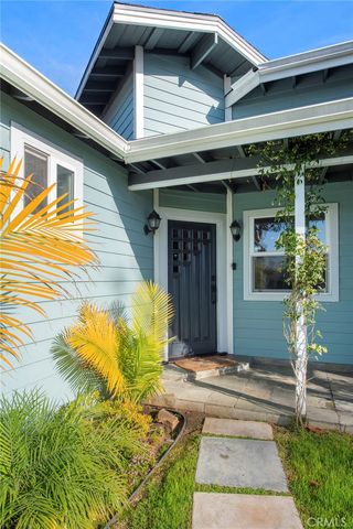 5231 Glasgow Way, Westchester, CA 90045