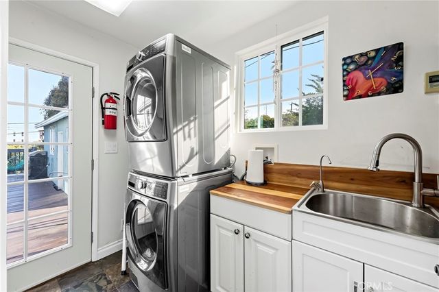 5231 Glasgow Way, Westchester, CA 90045
