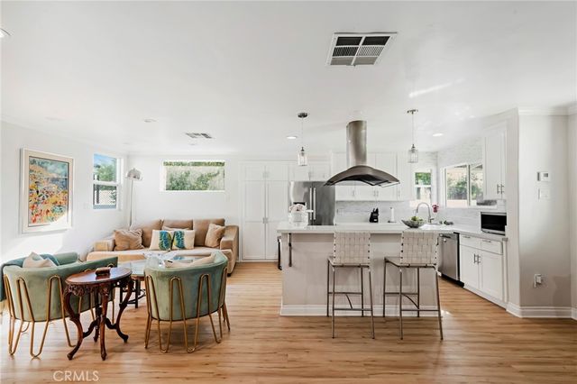 5231 Glasgow Way, Westchester, CA 90045