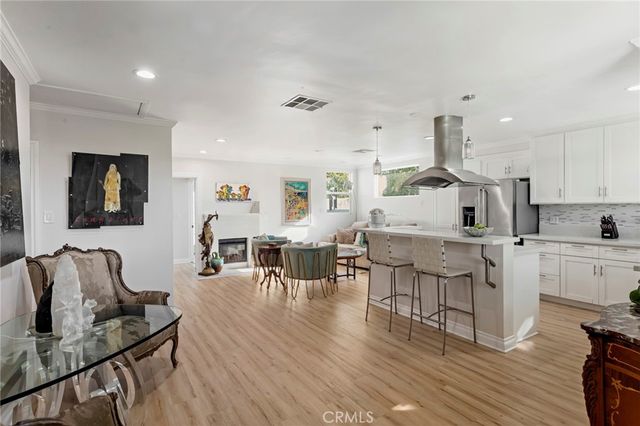 5231 Glasgow Way, Westchester, CA 90045