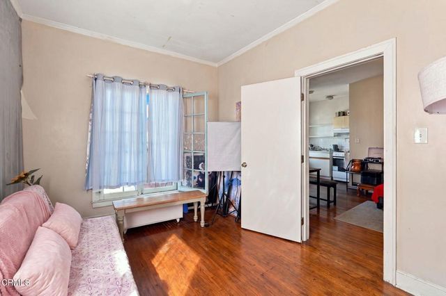 3000 Kenwood Avenue, Los Angeles, CA 90007