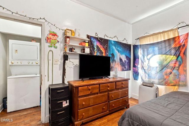 3000 Kenwood Avenue, Los Angeles, CA 90007
