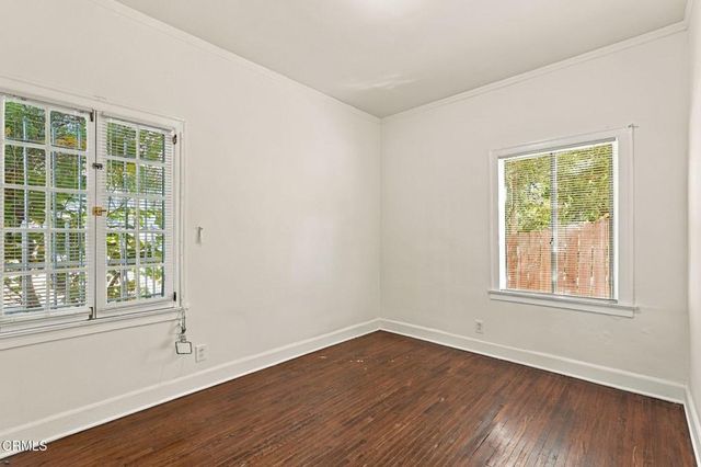 3000 Kenwood Avenue, Los Angeles, CA 90007