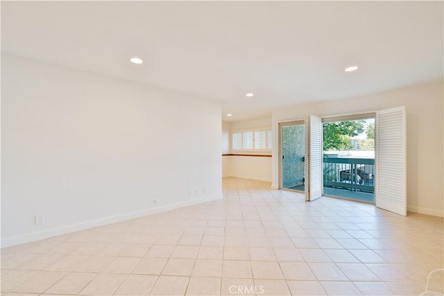 4644 Park Granada 167, Calabasas, CA 91302
