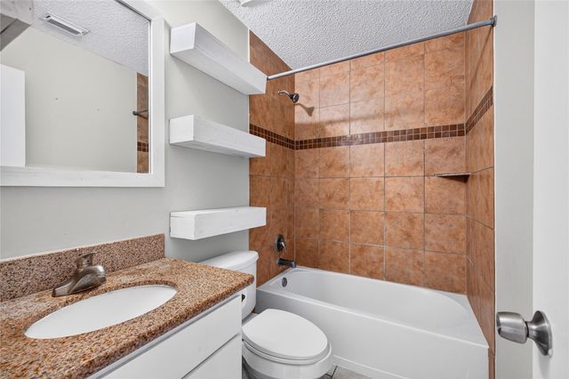 3922 Pintan Lane, Houston, TX 77014