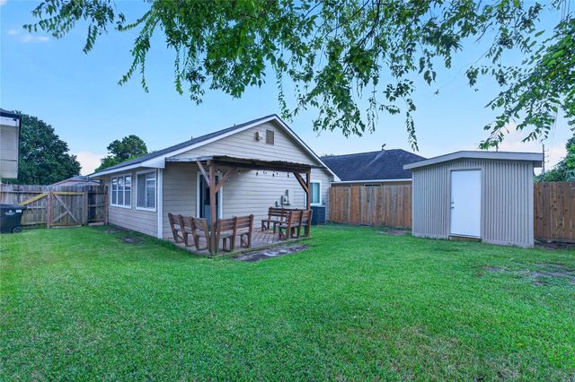 3922 Pintan Lane, Houston, TX 77014