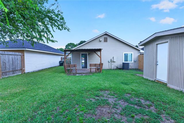 3922 Pintan Lane, Houston, TX 77014