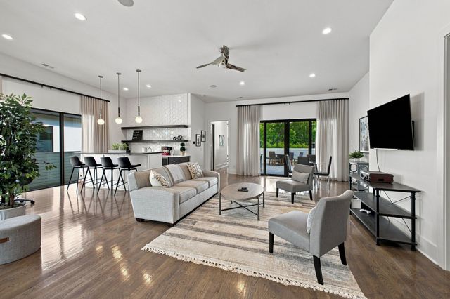 1143 Glendale Ln, Nashville, TN 37204