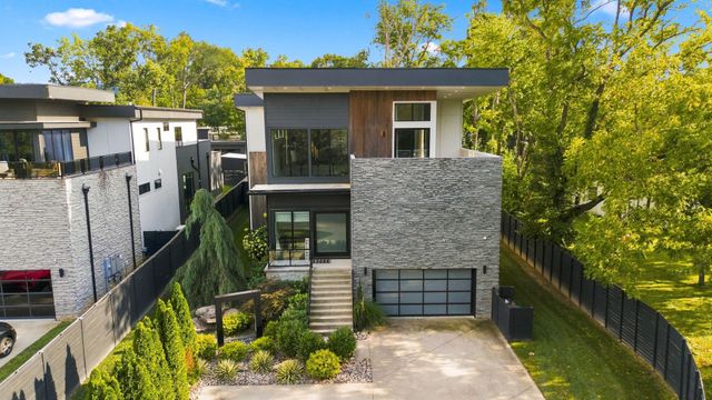 1143 Glendale Ln, Nashville, TN 37204